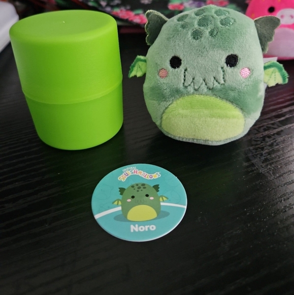 Legendary Collection MicroMallow Mystery Capsules Original Squishmallow - Picture 3 of 8